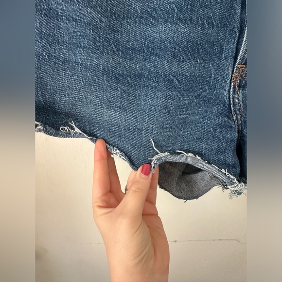 Abercrombie & Fitch | The Mom Short High Rise - Picture 3 of 7